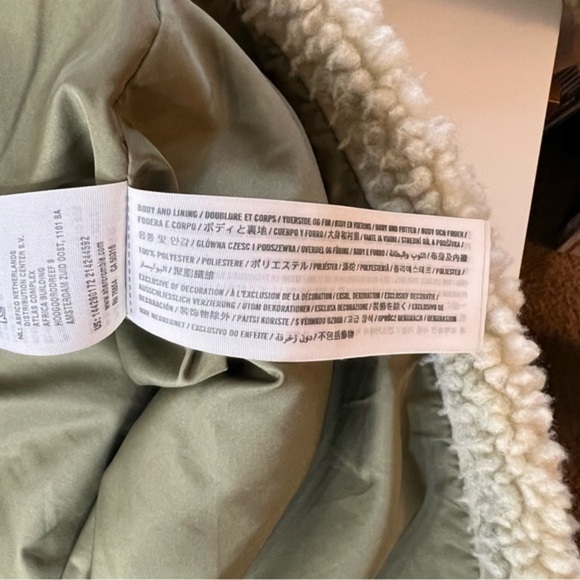 Abercrombie & Fitch Oversized Sherpa Zip Up Bomber Jacket Size M - Picture 6 of 12